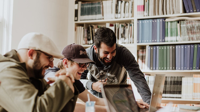 Students collaborating 